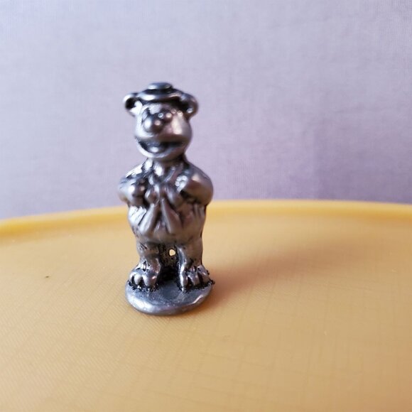 Fozzie Bear Monopoly Token Figure Muppets Miniature Metal 1" Mini Fig - Picture 1 of 8